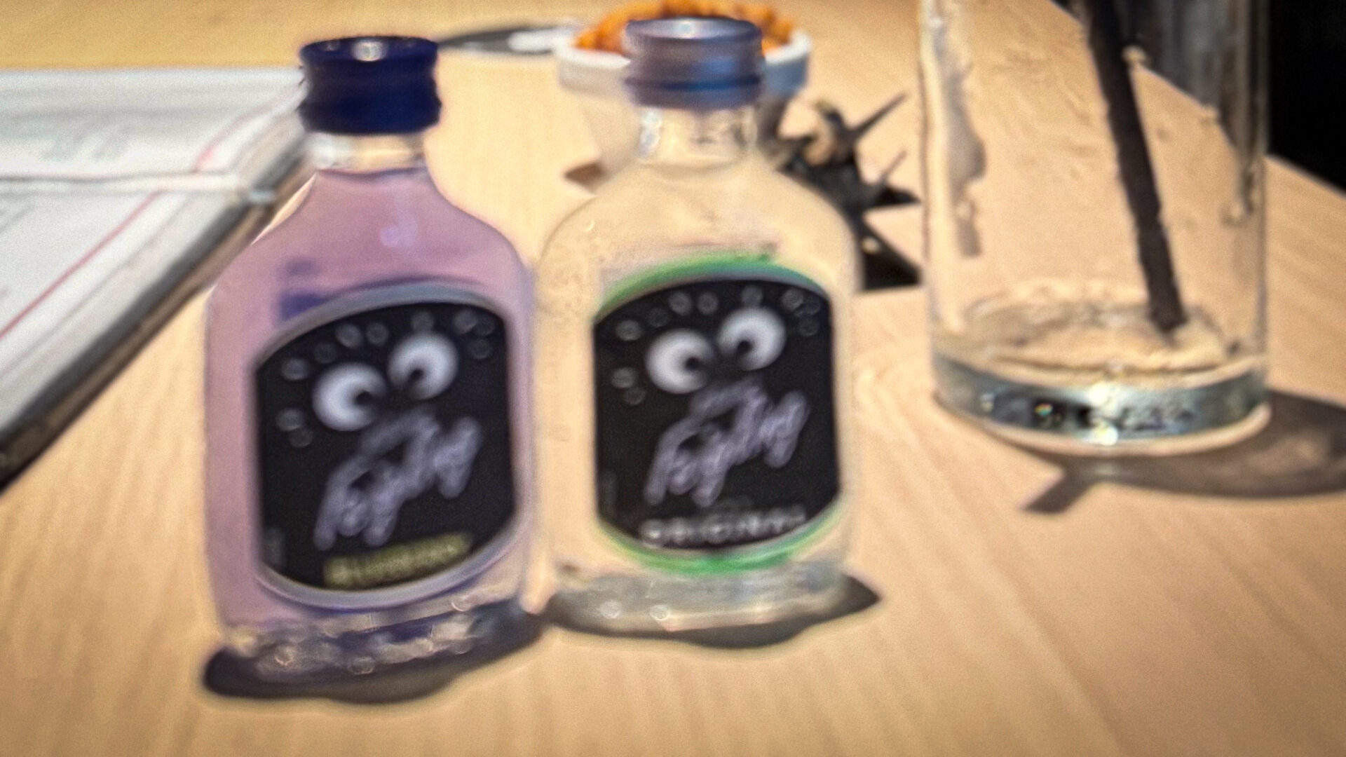 ダーツバーBeeの店内で撮影したクライナーのボトル